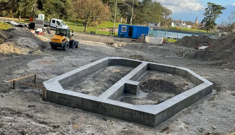 Betonarbeiten Kinderschwimmbecken Freibad Suppro Oberursel, Refernzen, Frankfurt, Offenbach am Main, Bad Homburg, Oberursel, Bad Nauheim, Friedberg, Bad Vilbel, Karben, Eschborn, Kronberg, Königstein, Bad Soden sowie im Hochtaunuskreis, Wetteraukreis und im gesamten Rhein-Main Gebiet.