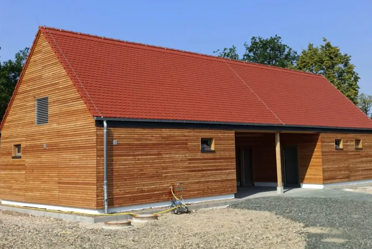 WC-Gebäude Hessenpark Rohbau Suppro Neu-Anspach; Referenzen, Frankfurt, Offenbach am Main, Bad Homburg, Oberursel, Bad Nauheim, Friedberg, Bad Vilbel, Karben, Eschborn, Kronberg, Königstein, Bad Soden sowie im Hochtaunuskreis, Wetteraukreis und im gesamten Rhein-Main Gebiet.